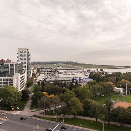 Downtown Toronto+Free Parking+Cn Tower View Appartement Buitenkant foto